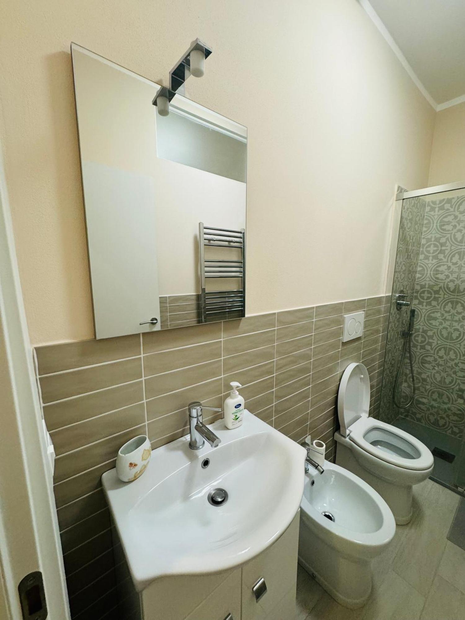 Casa Ayden Apartment Livorno Luaran gambar